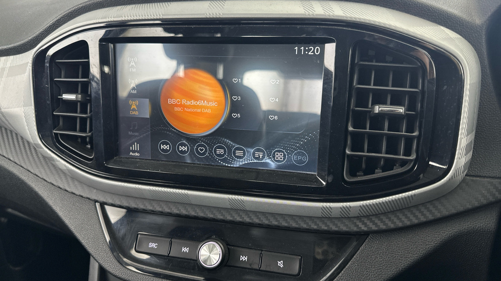 MG MG3 1.5 Vti-tech Exclusive Navigation Yellow #17