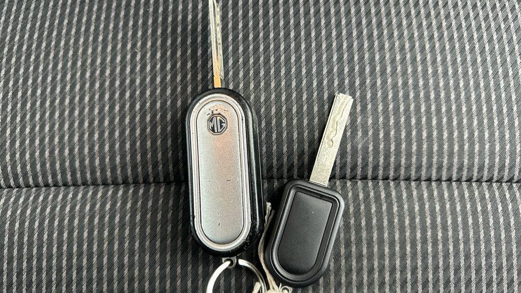 MG MG3 1.5 Vti-tech Exclusive Navigation Yellow #11
