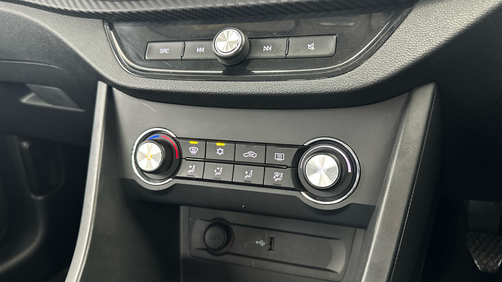 MG MG3 1.5 Vti-tech Exclusive Navigation Yellow #15