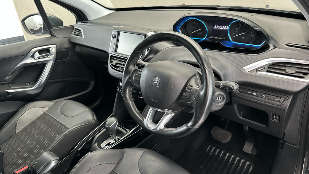 Peugeot 2008 Active Grey #10