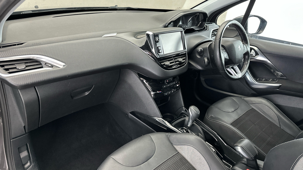 Peugeot 2008 Active Grey #11
