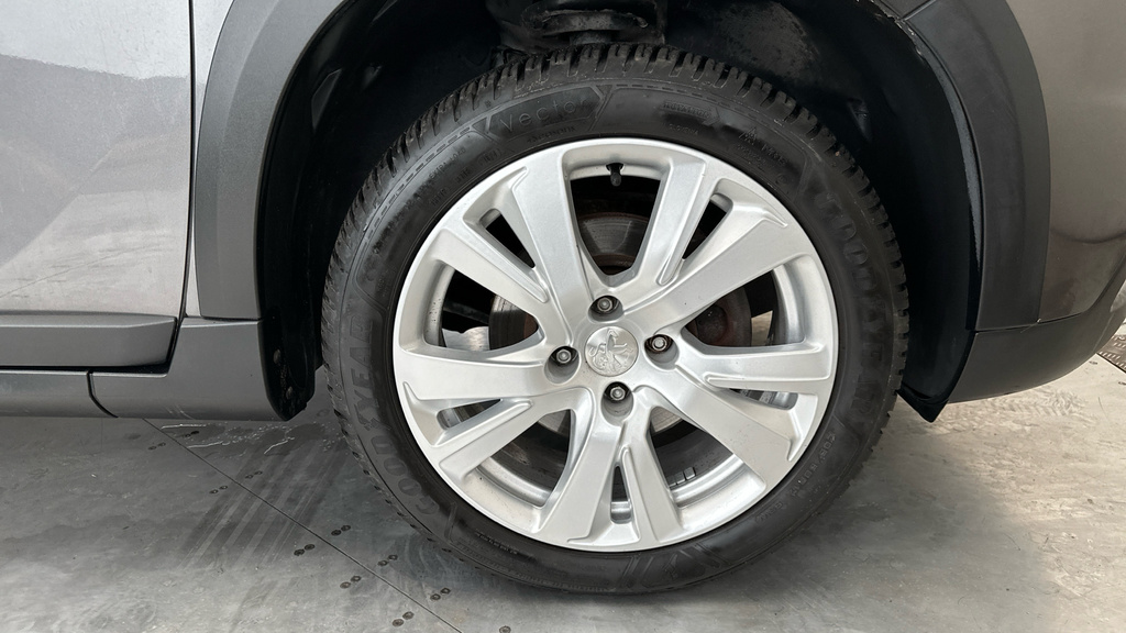 Peugeot 2008 Active Grey #25