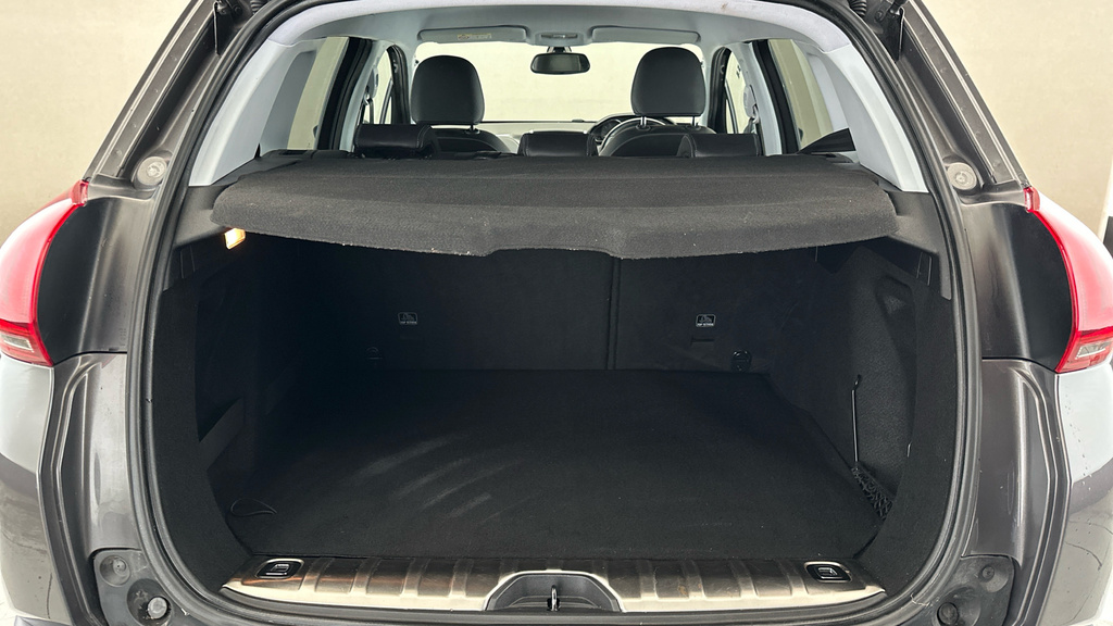 Peugeot 2008 Active Grey #20