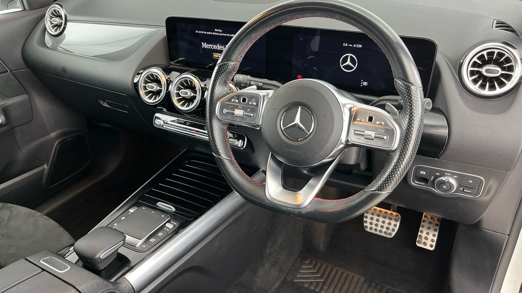 Mercedes-Benz GLA Class Amg Line White #9