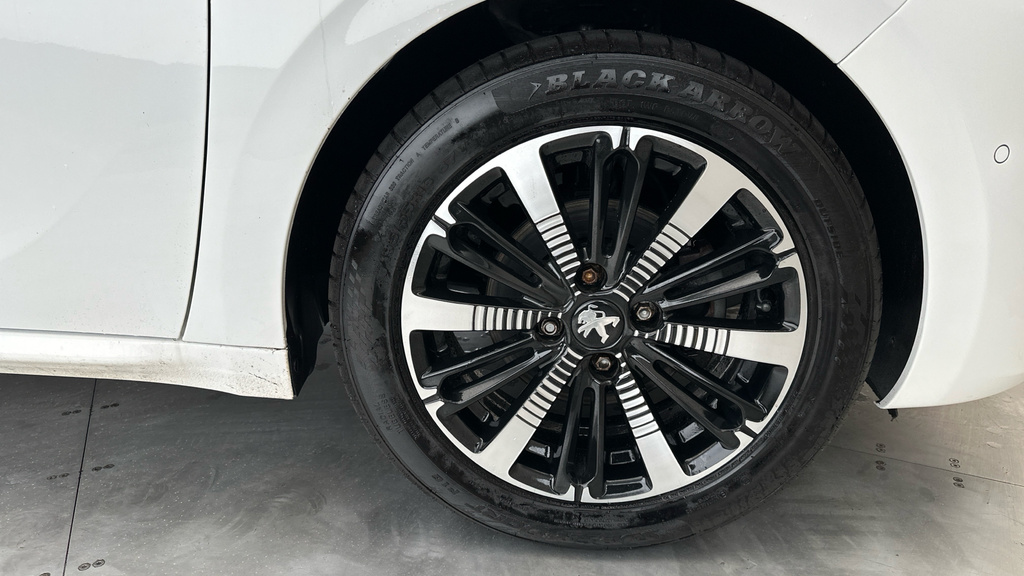 Peugeot 208 Tech Edition Grey #27