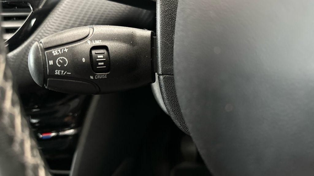Peugeot 208 Tech Edition Grey #19