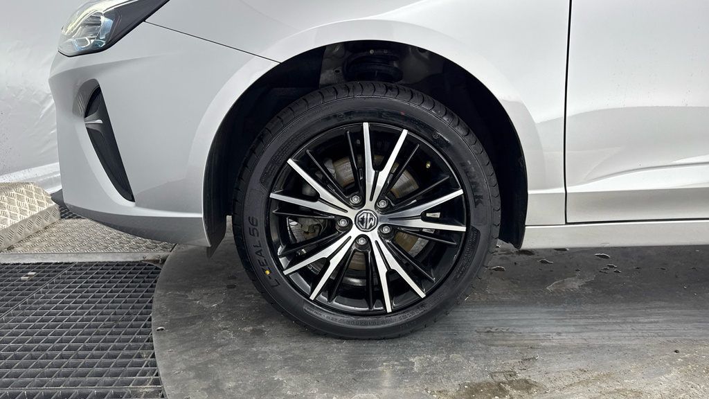 MG MG5 Trophy Long Range 61.1Kwh Grey #19