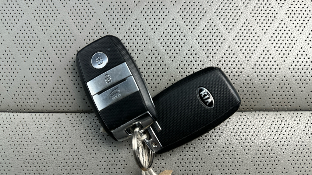 Kia Sportage 1 Isg White #10