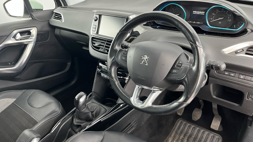 Peugeot 2008 1.2 Puretech Active Grey #9