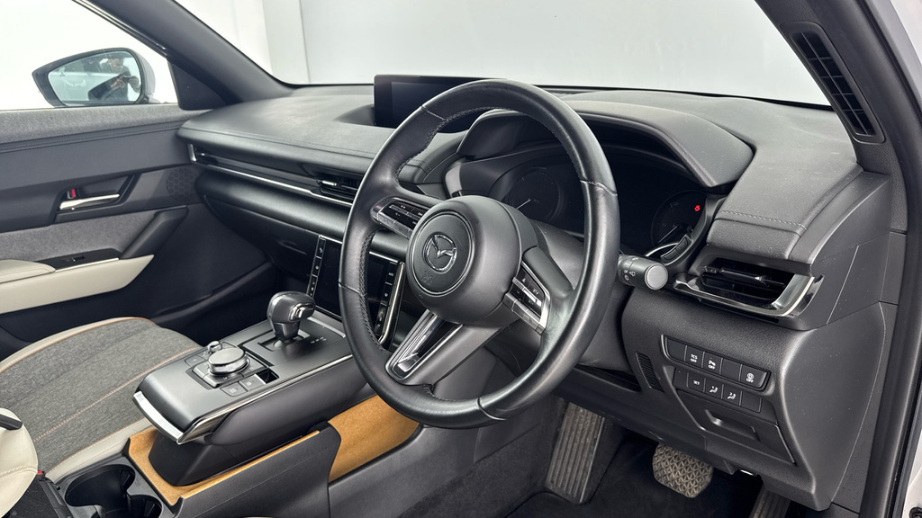 Mazda MX-30 Prime-line Ev White #9
