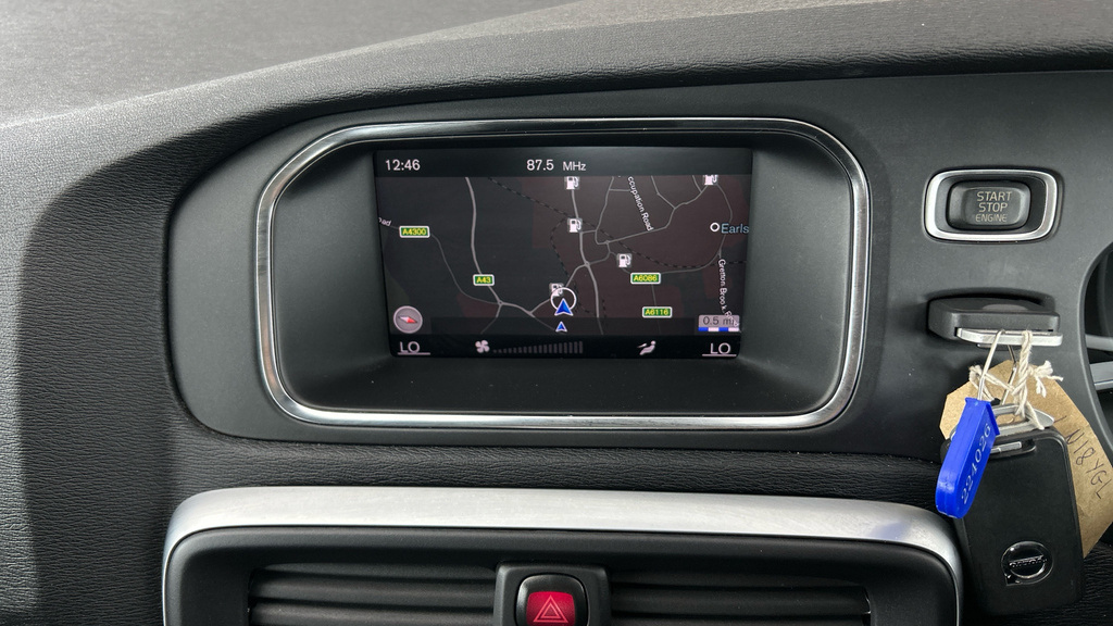 Volvo V40 Hatchback Blue #14