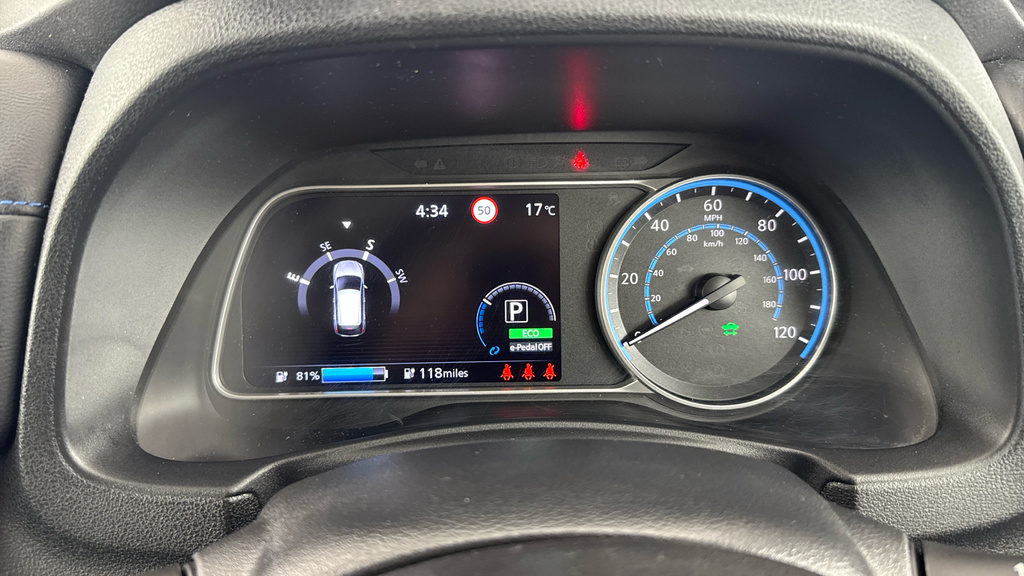 Nissan Leaf Acenta Grey #13