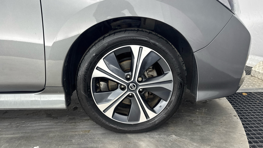 Nissan Leaf Acenta Grey #18