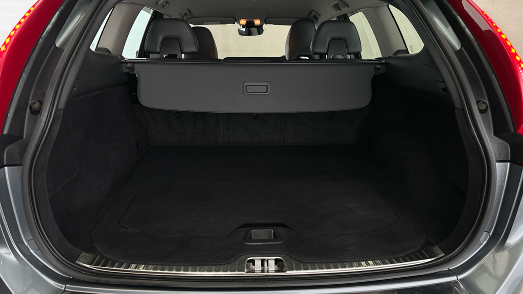 Volvo XC60  Black #18