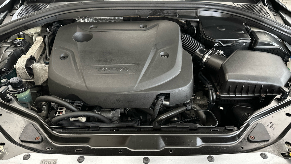 Volvo XC60  Black #19