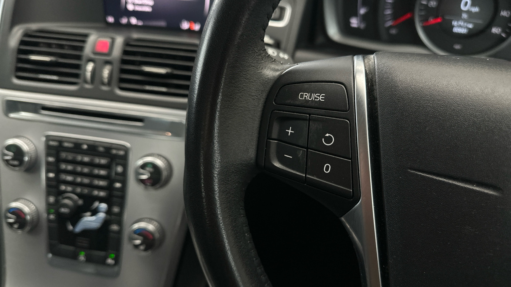 Volvo XC60  Black #15