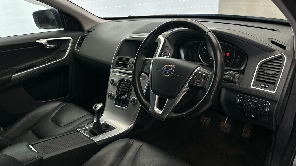 Volvo XC60  Black #10