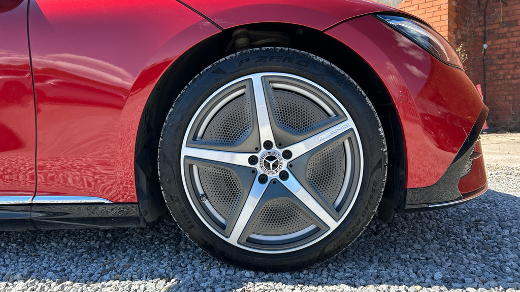 Mercedes-Benz EQE Amg Line Silver #24