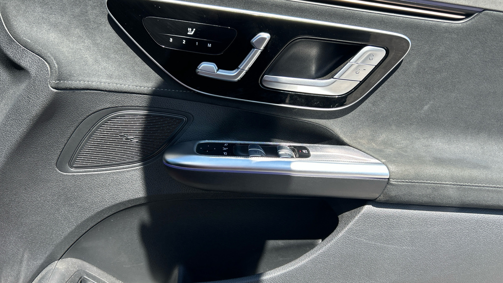 Mercedes-Benz EQE Amg Line Silver #41