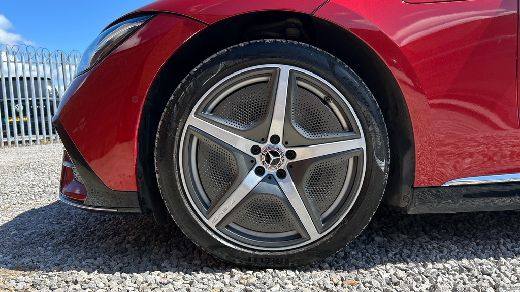 Mercedes-Benz EQE Amg Line Silver #21