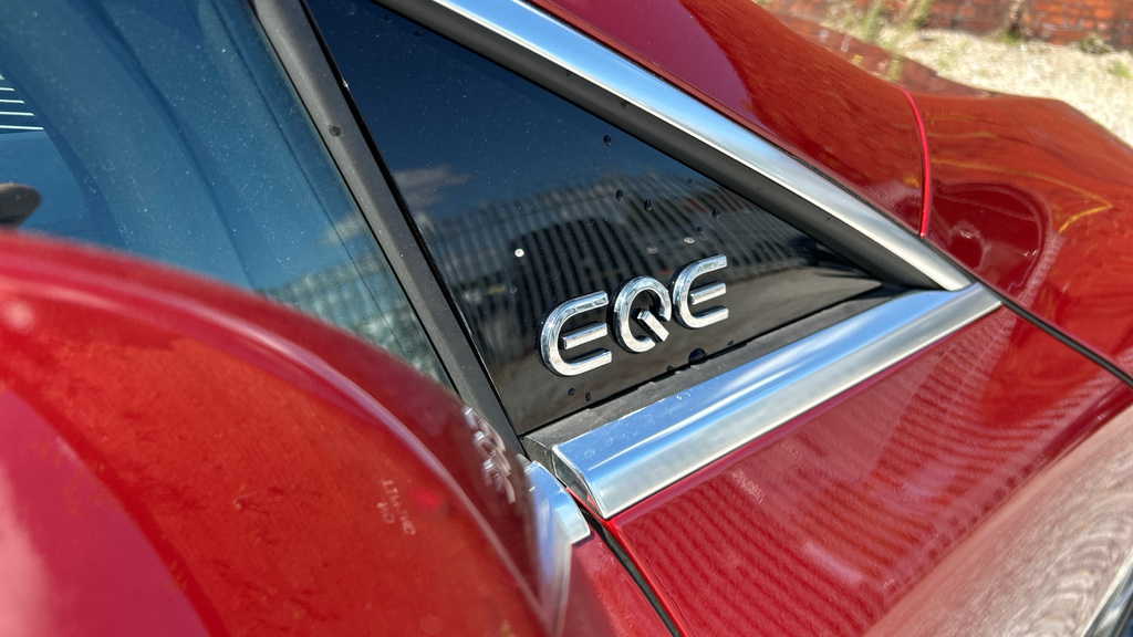 Mercedes-Benz EQE Amg Line Silver #50