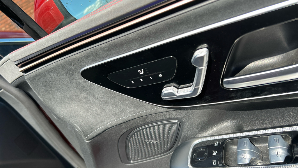 Mercedes-Benz EQE Amg Line Silver #46