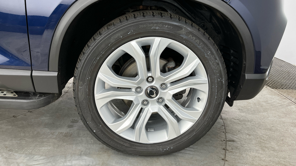 SsangYong Rexton Ultimate White #27