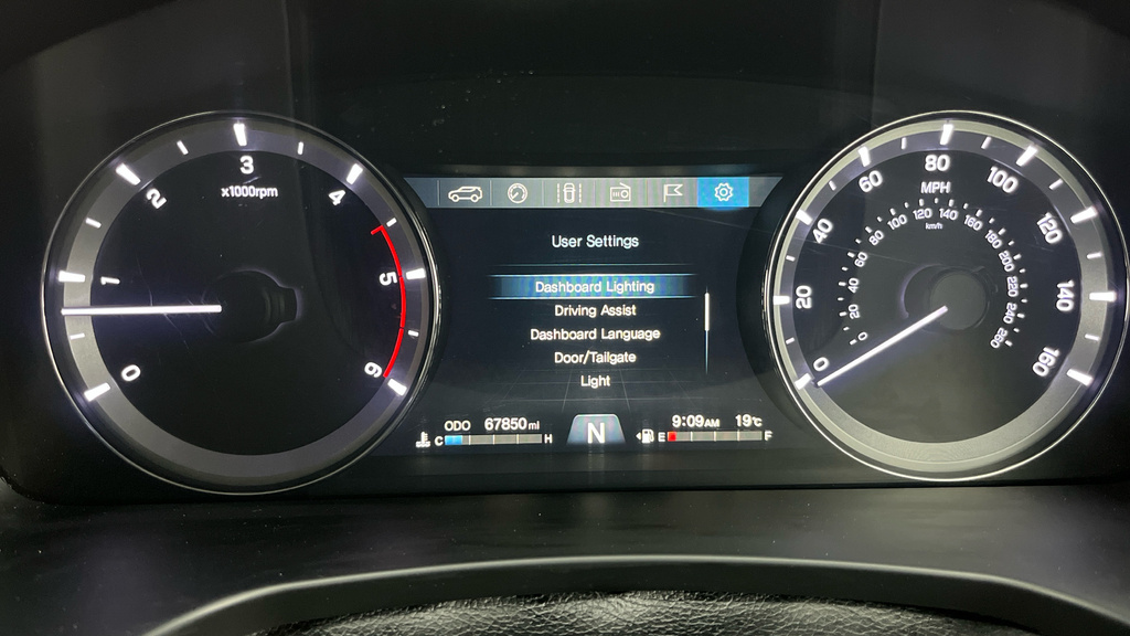 SsangYong Rexton Ultimate White #20