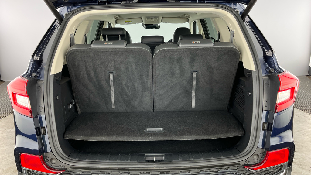 SsangYong Rexton Ultimate White #22