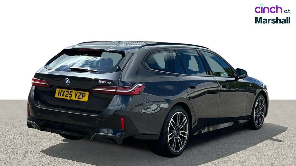 BMW 5 Series Saloon Black #3