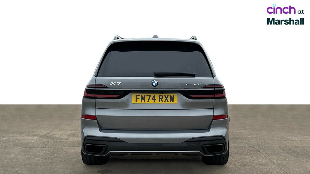 BMW X7 3L Excellence White #4