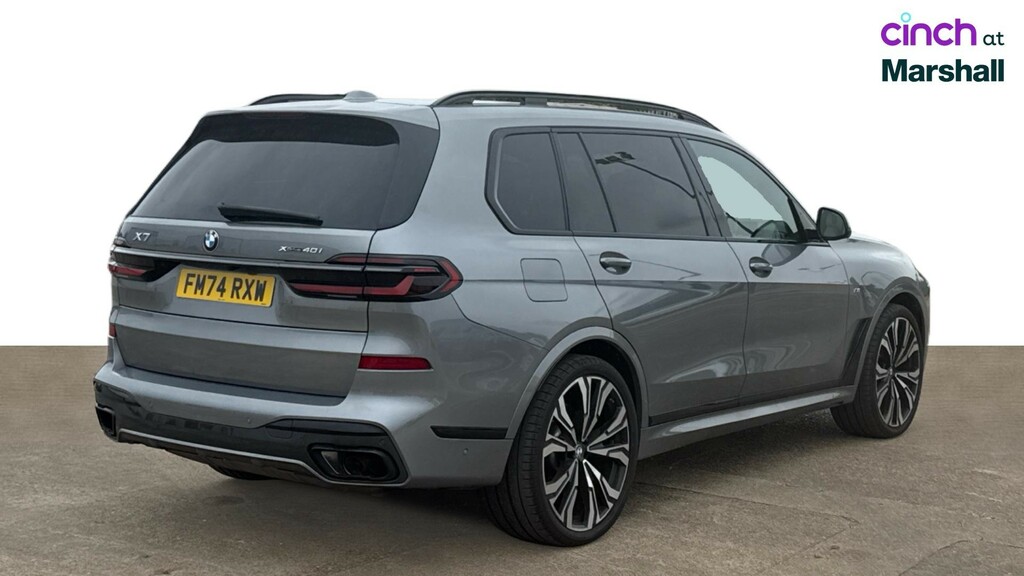 BMW X7 3L Excellence White #3