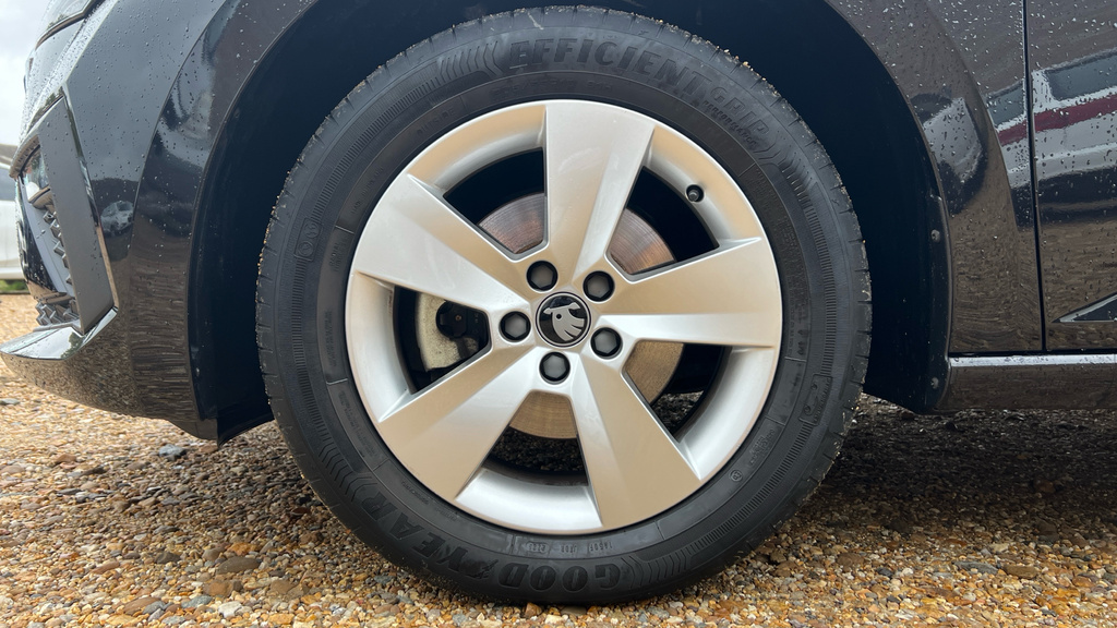 Skoda Scala Se Edition Silver #25