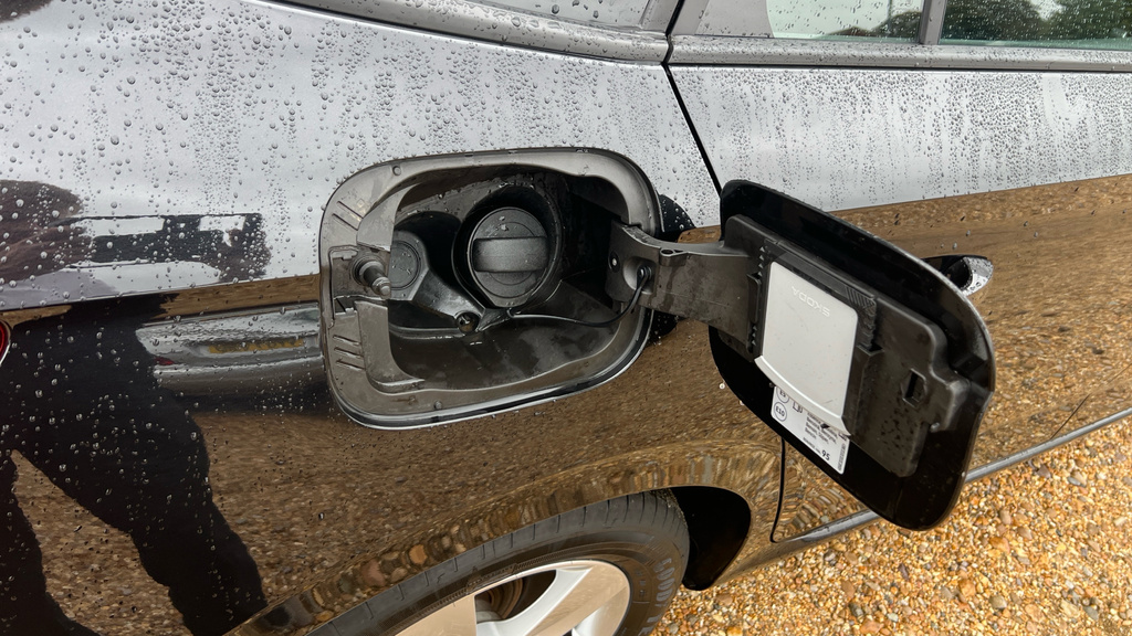 Skoda Scala Se Edition Silver #34