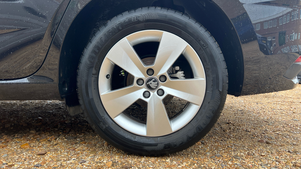 Skoda Scala Se Edition Silver #24