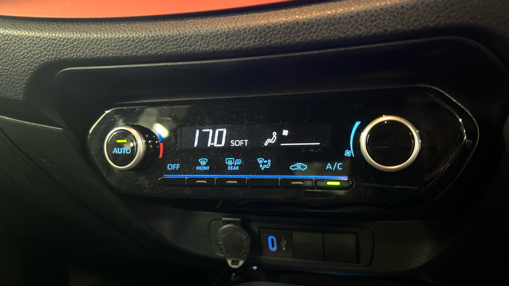 Toyota Aygo X 1L Edge White #30