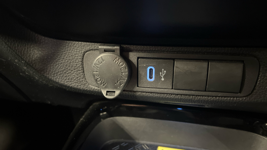 Toyota Aygo X 1L Edge White #13