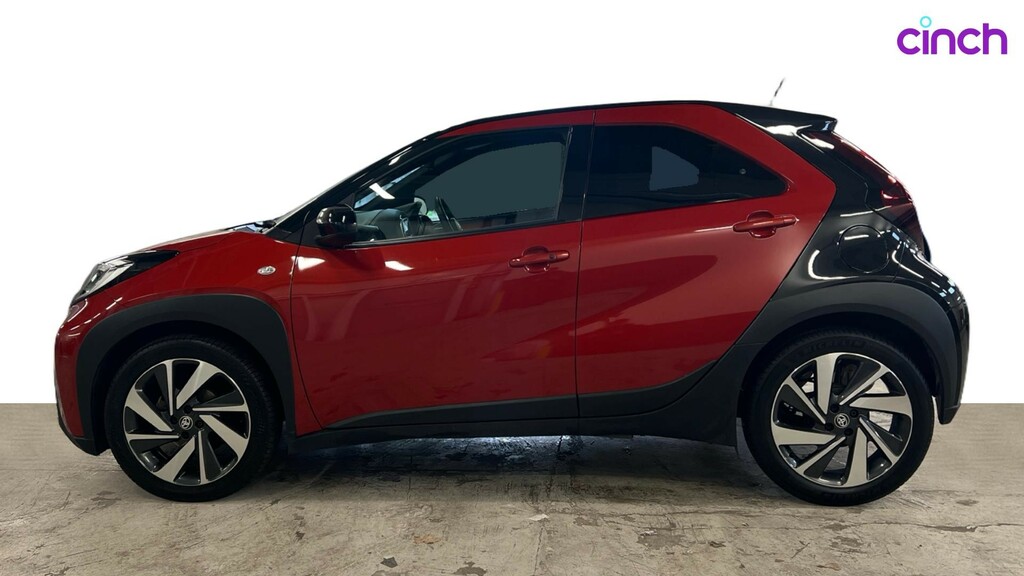 Toyota Aygo X 1L Edge White #7