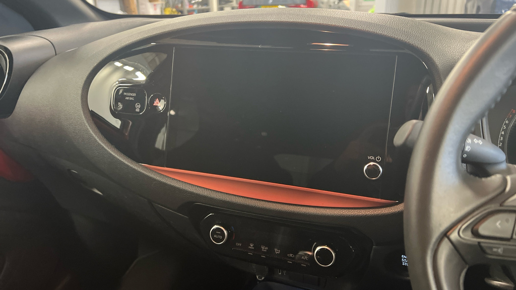 Toyota Aygo X 1L Edge White #15