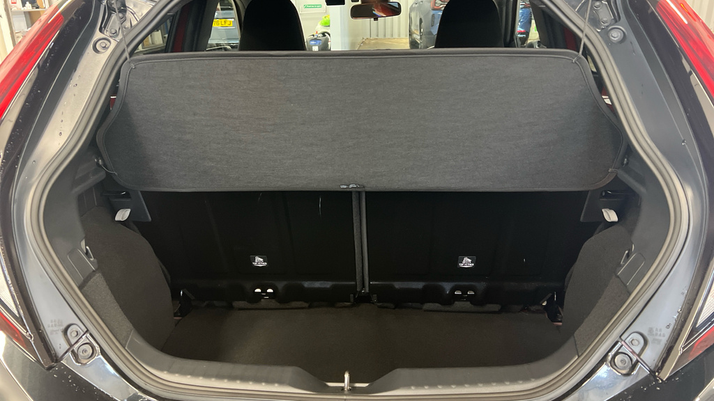 Toyota Aygo X 1L Edge White #18