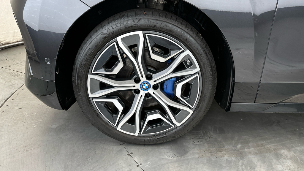 BMW iX M Sport Black #23
