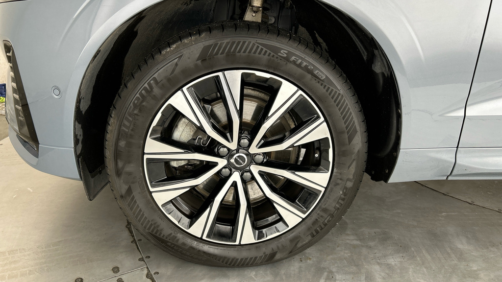 Volvo XC60 2L Plus Grey #25