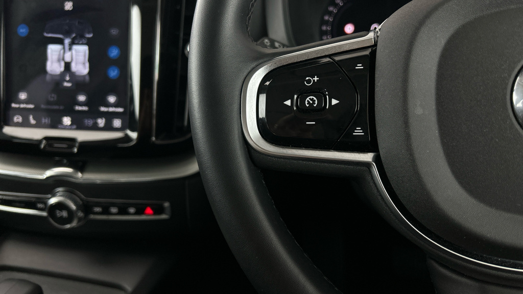 Volvo XC60 2L Plus Grey #12