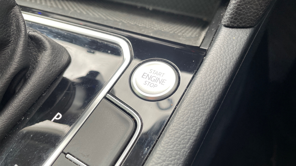 Volkswagen Passat Sel Grey #22