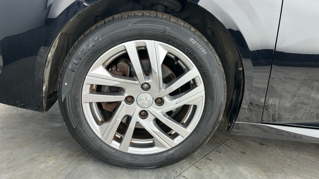 Peugeot 208 Active Grey #20