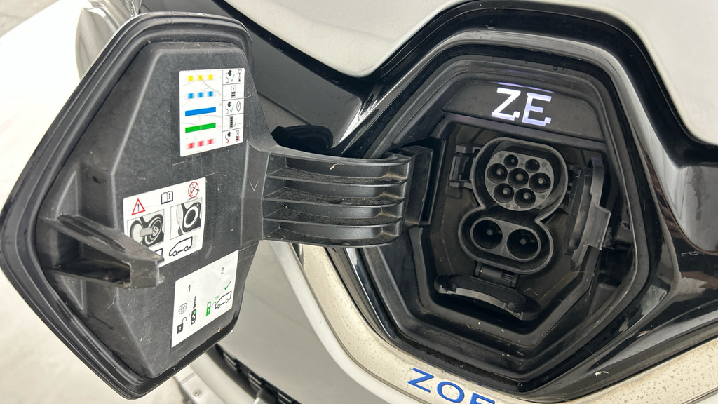 Renault Zoe Play White #27