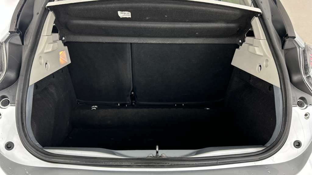 Renault Zoe Play White #21