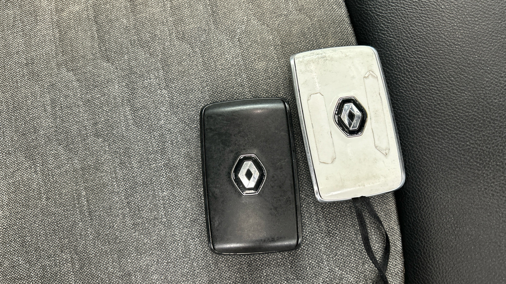 Renault Zoe Play White #28