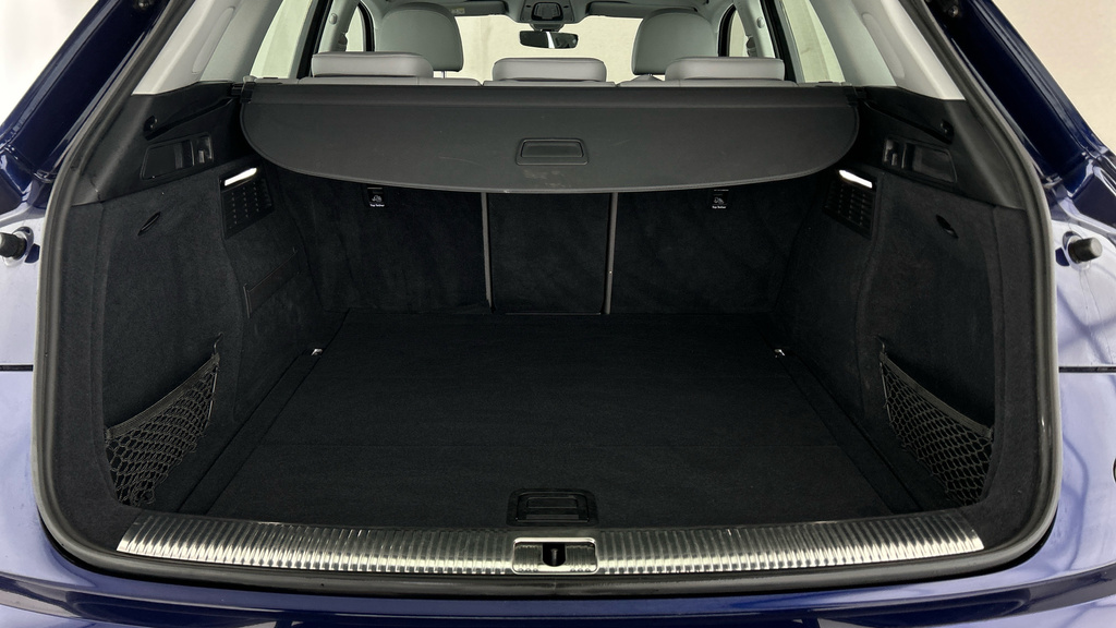 Audi Q5 Sport Black #20