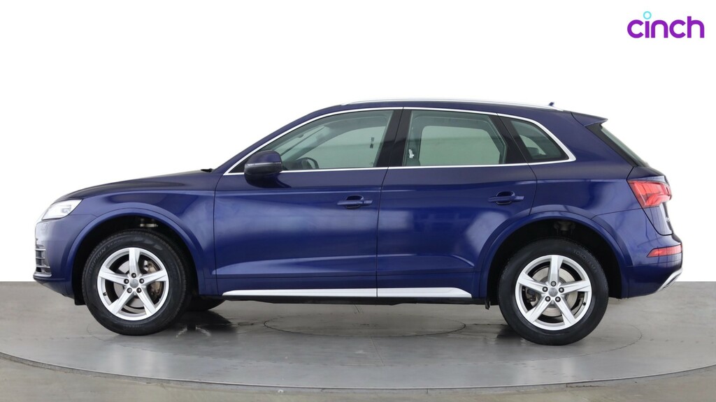 Audi Q5 Sport Black #8
